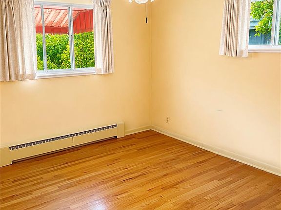 4th image of 1155 S Columbine Street