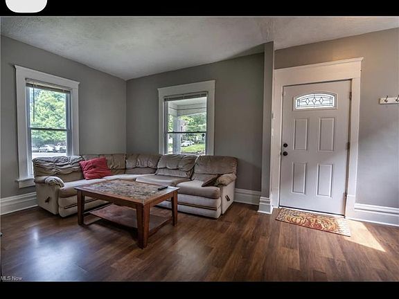 5th image of 244 Power St