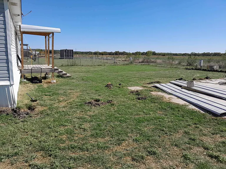 410 Coryell City Rd — Photo 9