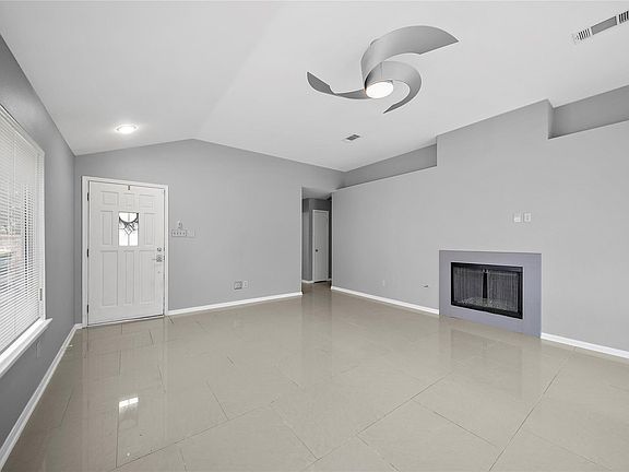 5th image of 83 N Rushwing Cir