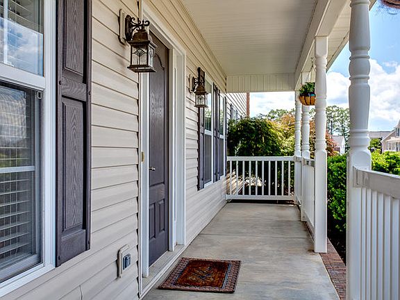 3rd image of 5520 Cornsilk Dr