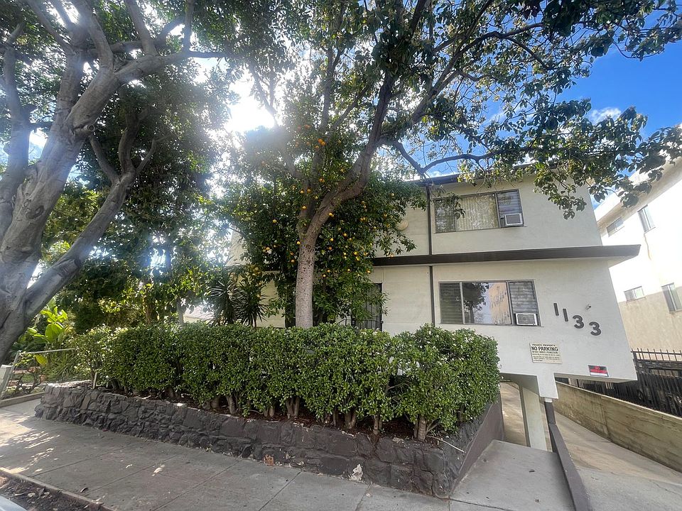 1st image of 1133 N Ogden Dr APT 11