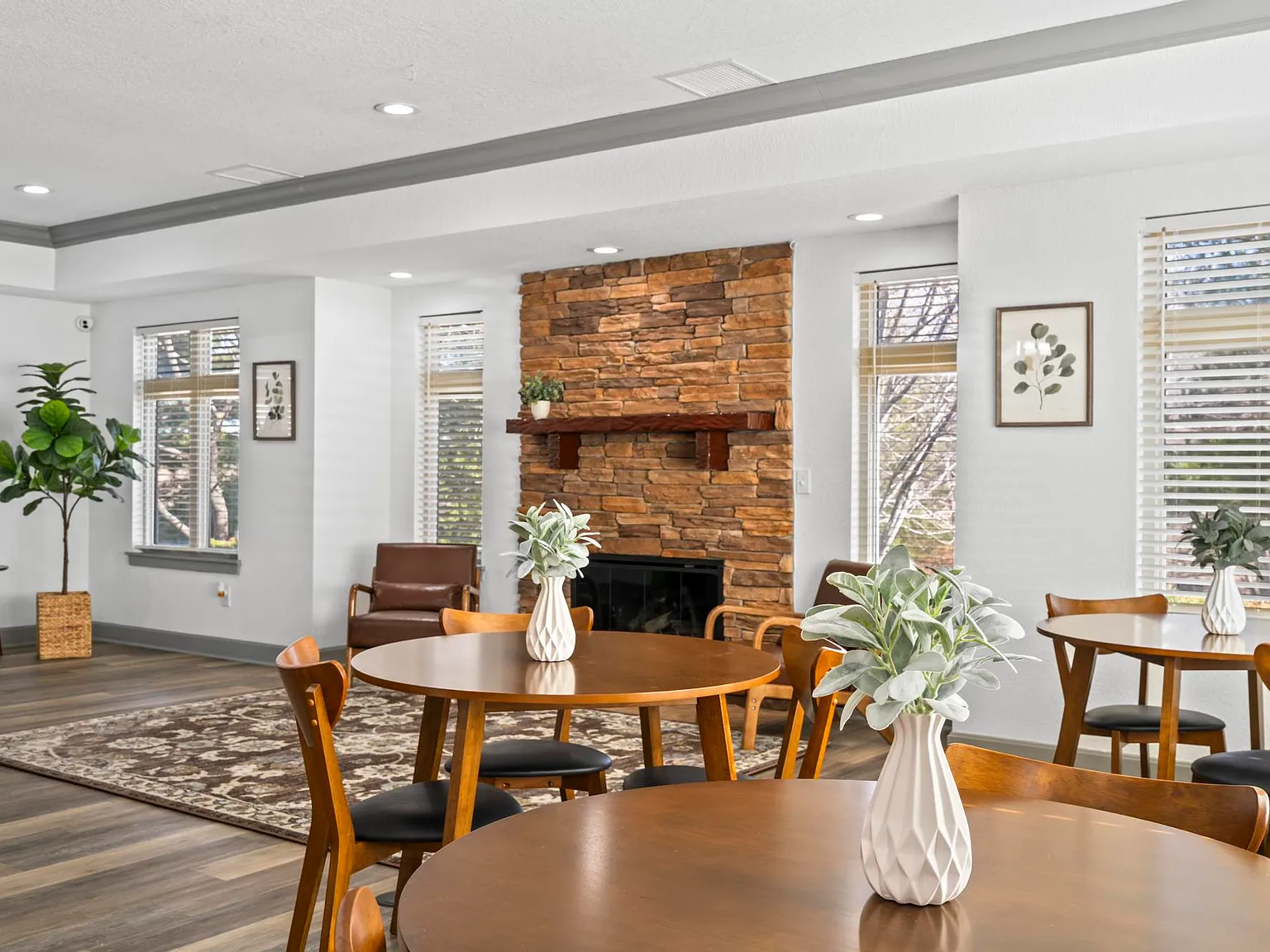Arbor Mist Townhomes — Photo 2