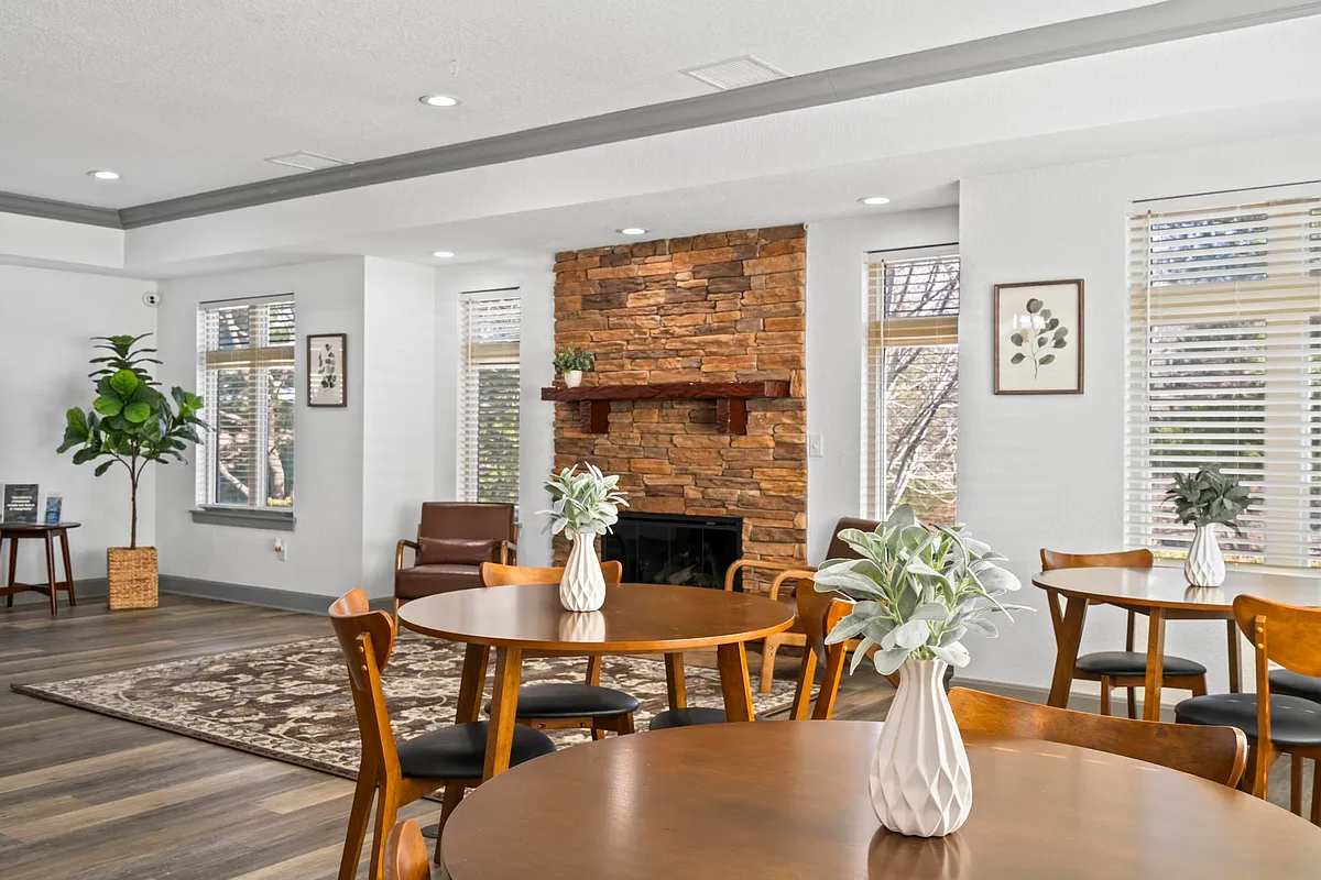 Building Photo - Arbor Mist Townhomes
