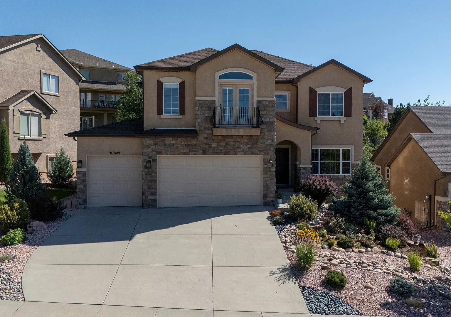 Exclusive Northgate Estates — Photo 2