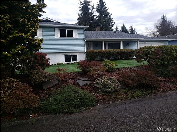 3rd image of 6018 Hogan Dr SE