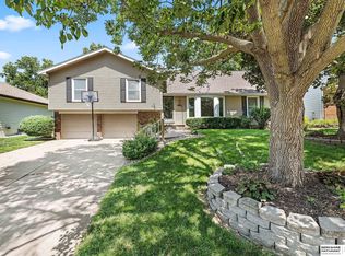13580 Cedar St, Omaha, NE 68144