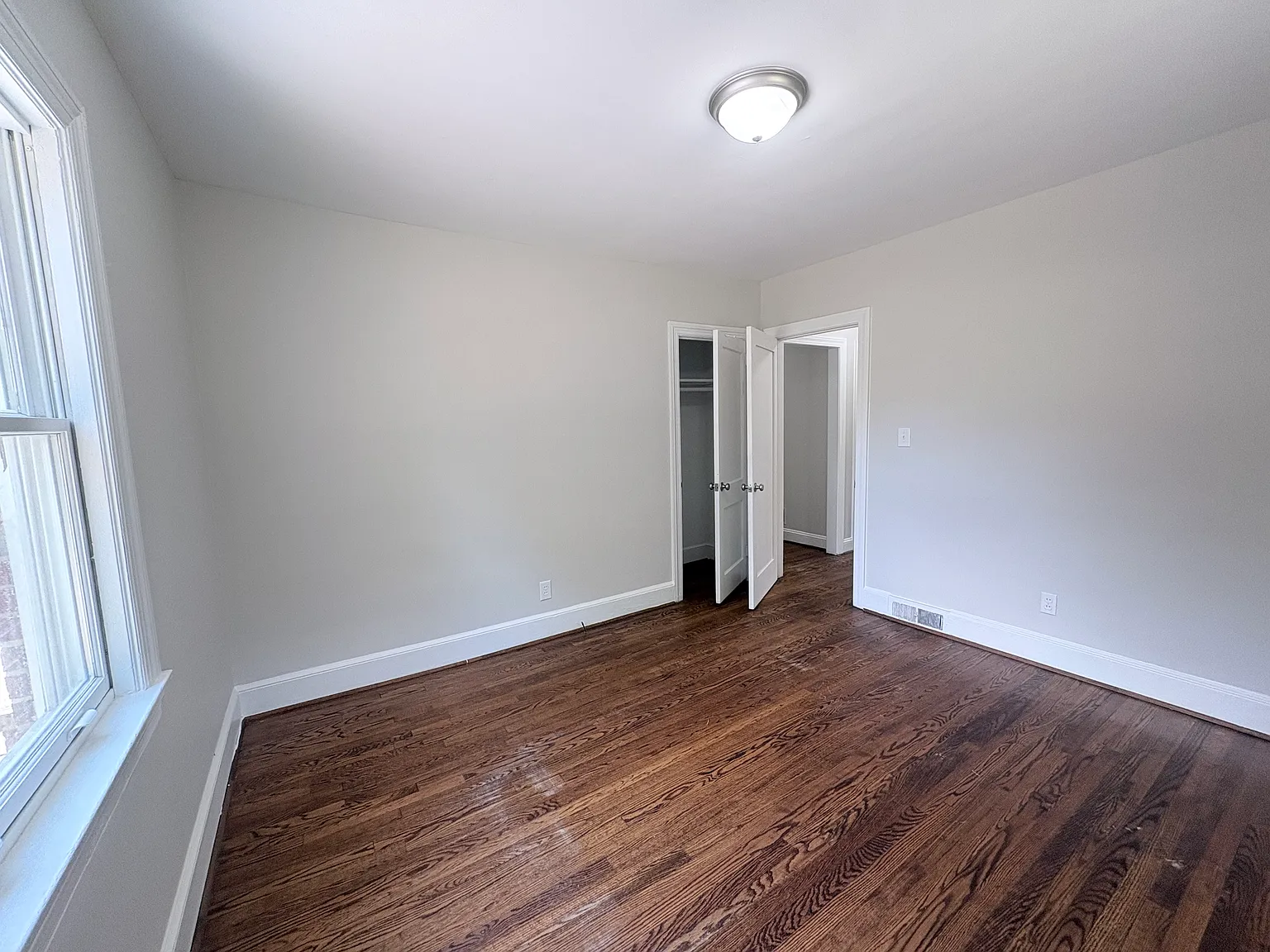 3 bed, 1380 sqft, $1,400 — Photo 1