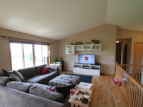 3rd image of 2136 Ashland Dr NW