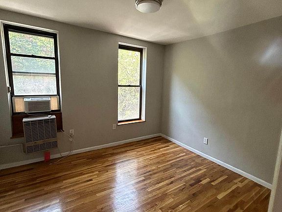 5th image of 84 E 2nd St APT 6