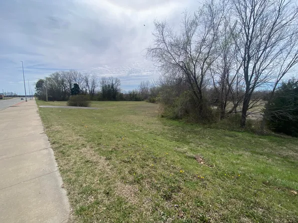 2159 S Main St #74344, Grove, OK 74344