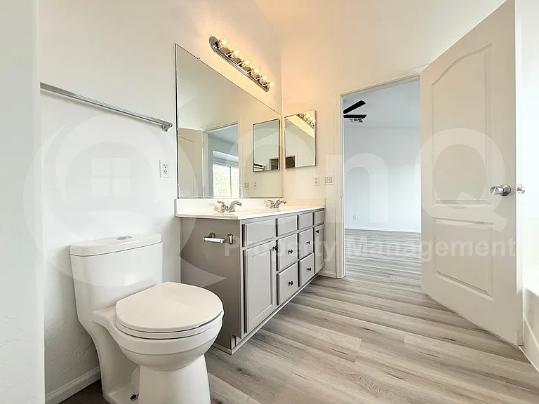 5517 W Wood St — Photo 20