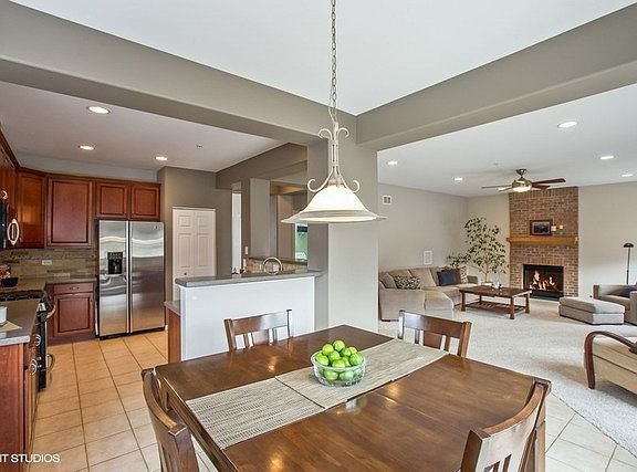 3rd image of 257 Hanbury Dr