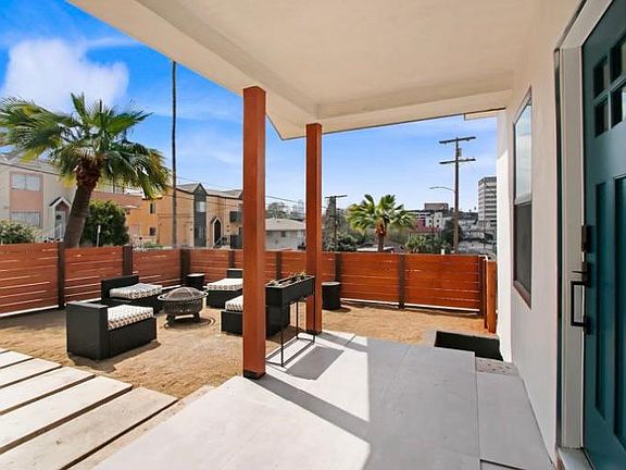 2nd image of 1427 Lakeshore Avelos