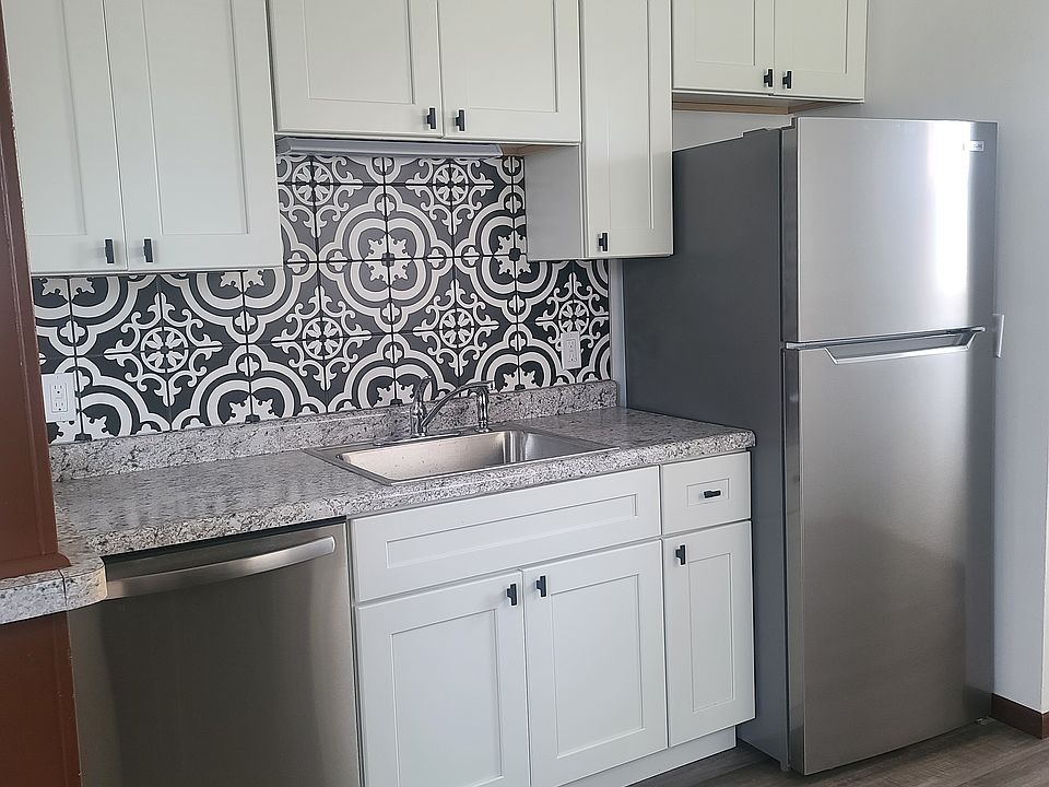 1st image of 2731 Yellowstone Blvd APT 4