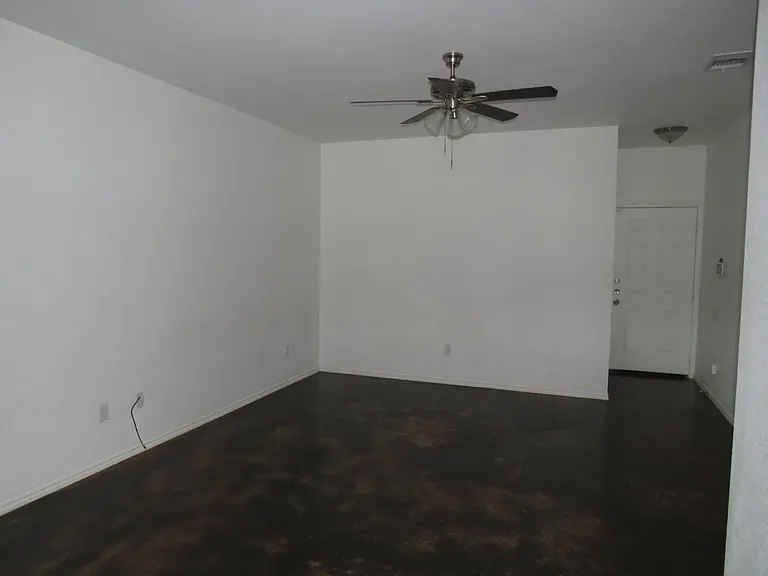 223 N Mary Jo Dr #B — Photo 2