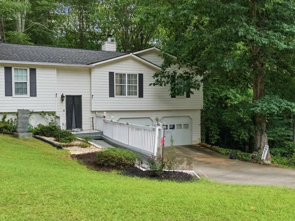 40 Cade Ct, Dallas, GA 30157