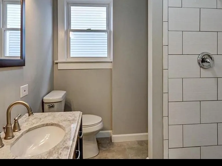 2629 Campbell St — Photo 10
