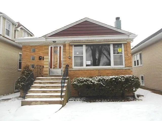 Building Photo - 3232 N Neenah Ave