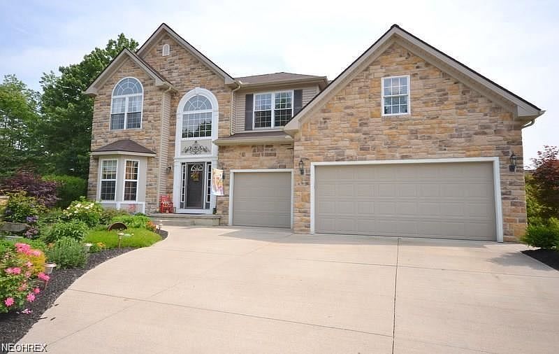 1st image of 1059 Shawnee Ct