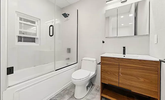Rented by REAL New York | media 2