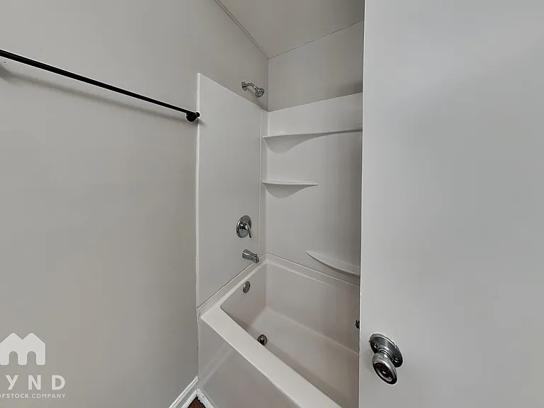 730 Dunbrook Ln — Photo 12