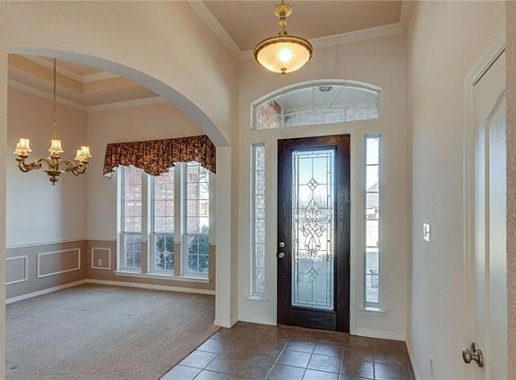 5th image of 2024 Meadow Springs Dr
