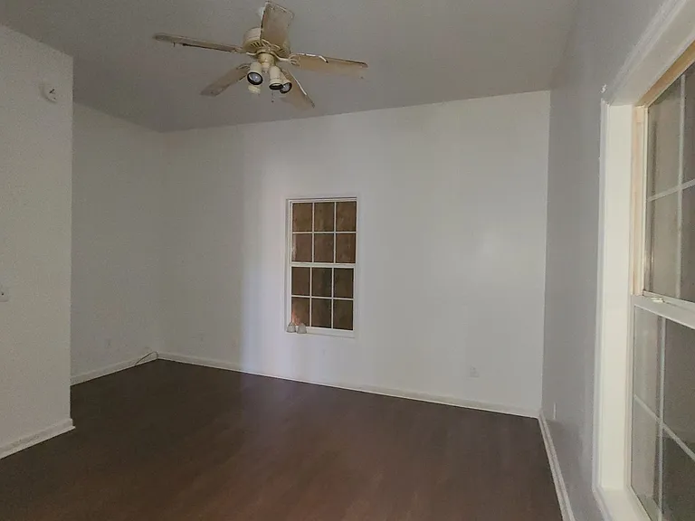 2810 3rd Ave — Photo 6