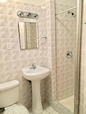 Rented by Warren T Real Estate Corp. | media 10