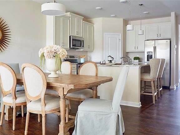 3rd image of 0 Avondale Woods Dr #910