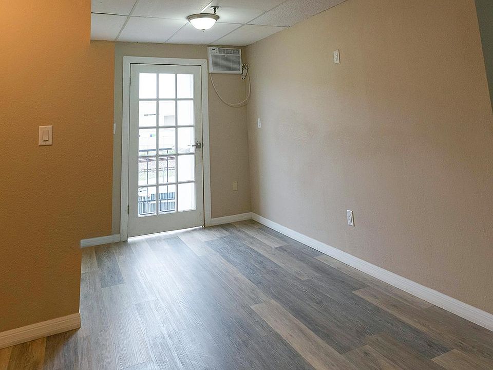 1st image of 307 27th St #A