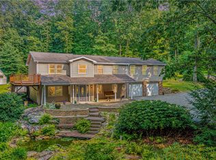 130 Mountain View Rd, Acme, PA 15610