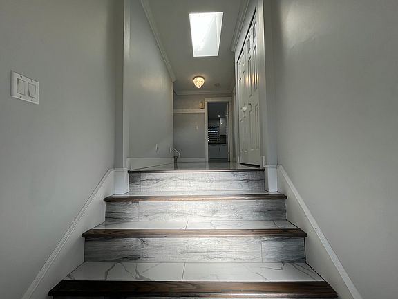 5th image of 20117 50th Ave