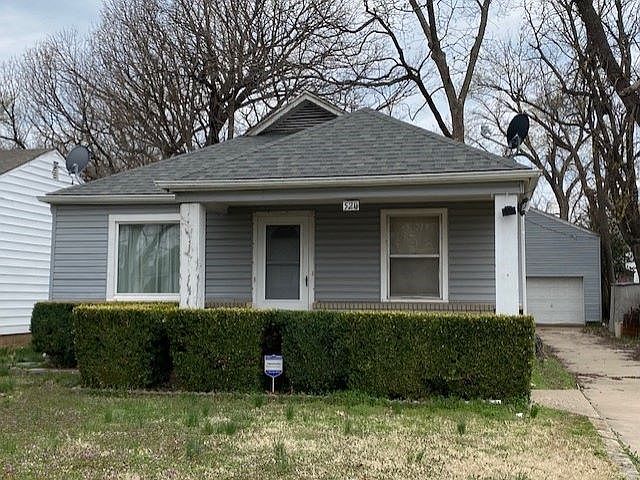 1st image of 520 N 10th St