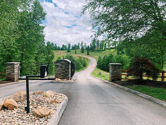 3rd image of 101 Clearwater Cove Dr Lot 1