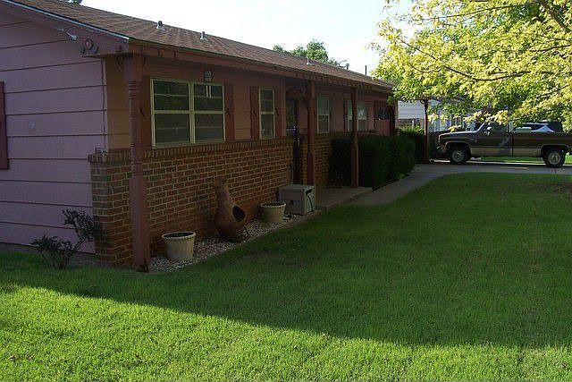 2nd image of 2127 3rd St