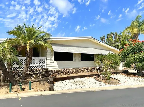 3428 Don Juan Dr, Carlsbad, CA 92010