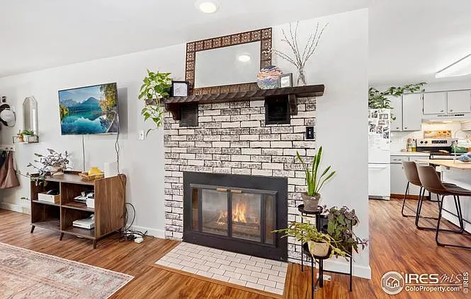 2216 Albany Ct — Photo 13