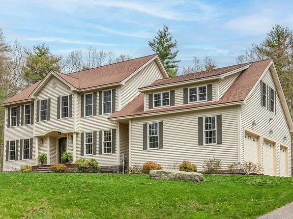 149 Calef Island Road, Barrington, NH 03825
