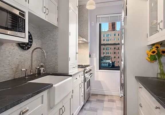 3rd image of 264 Lexington Ave APT 8C