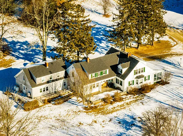 50 Peters Road, Searsmont, ME 04973
