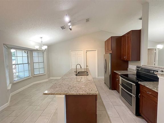 2nd image of 6712 Lumberjack Ln