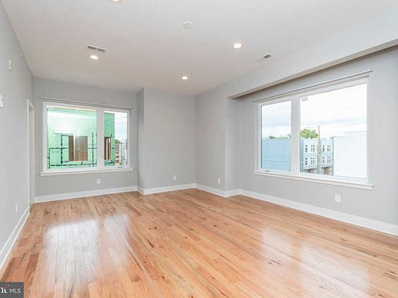 5th image of 1312 N 18 E