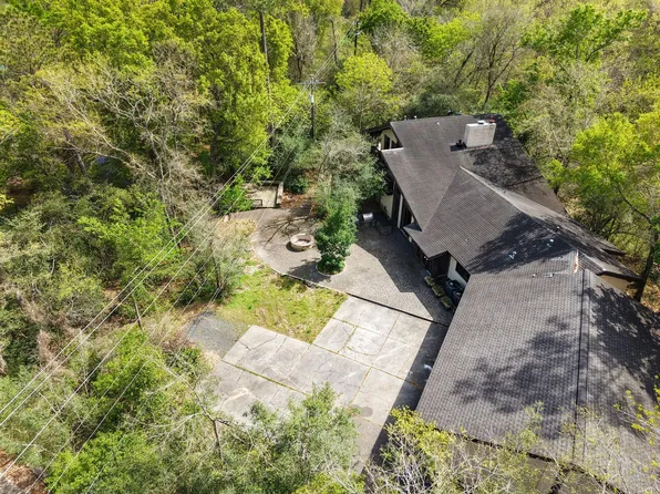 104 Gershwin Dr, Houston, TX 77079