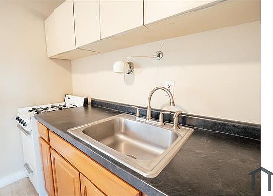 5th image of 3764 Bonfield Dr Unit 3