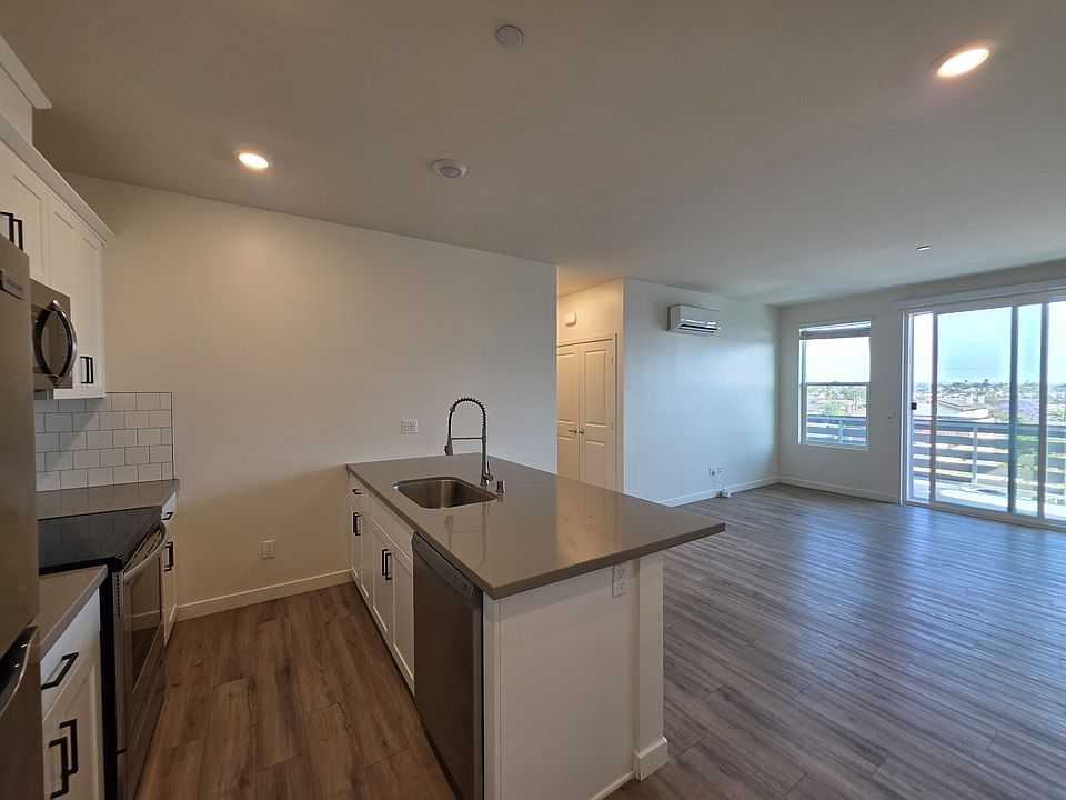 1st image of 312 N Palm Ave APT 301