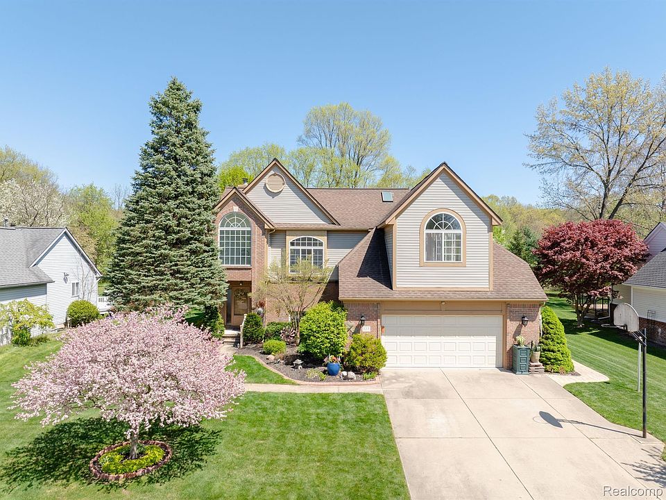 1st image of 134 Garland Way