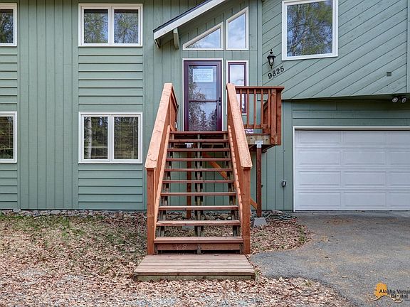 4th image of 9825 Saaya Cir