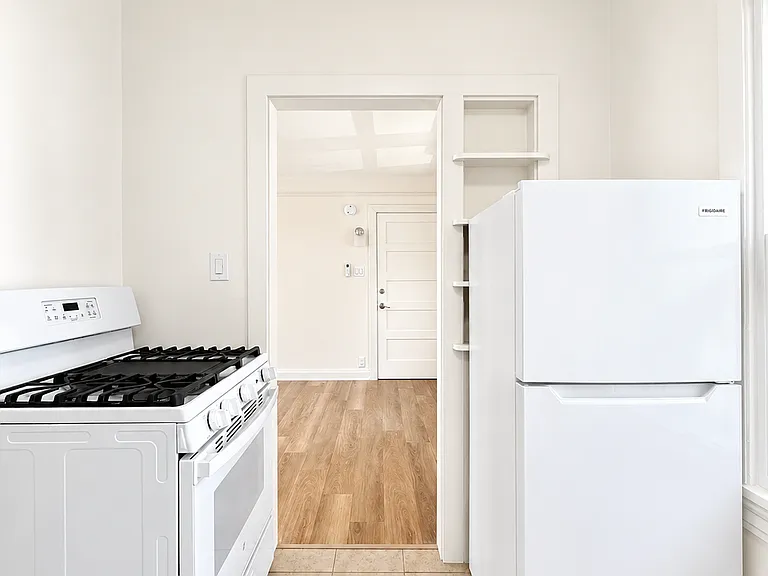 832 N Edinburgh Ave #10 — Photo 11