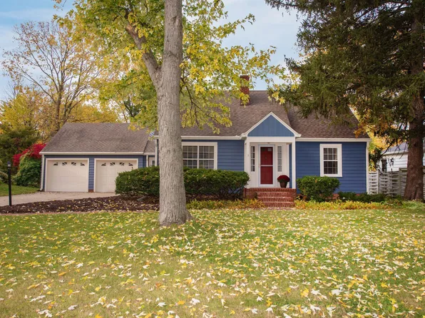 1717 Summit Dr, West Lafayette, IN 47906